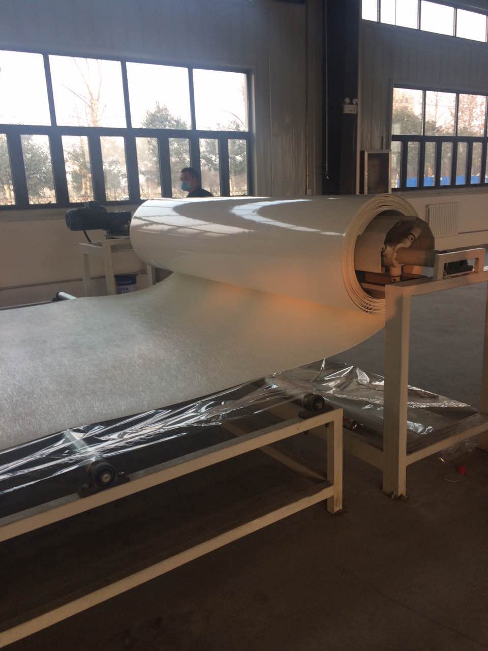 冷藏車廂板熱壓機